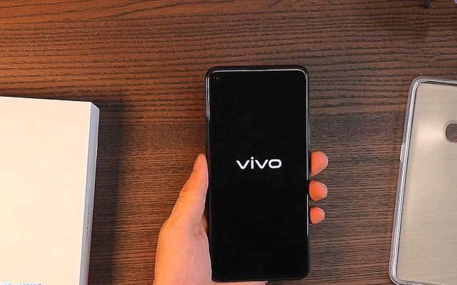 跌至百元价！vivo Z5X热度不减，难道5G吸引力变弱？