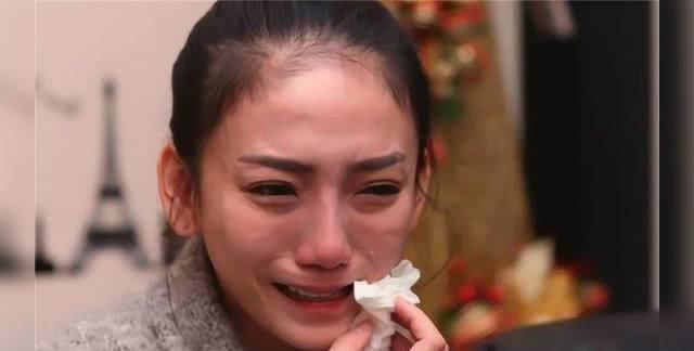 23岁中国姑娘嫁入迪拜豪门，每天吃喝不愁