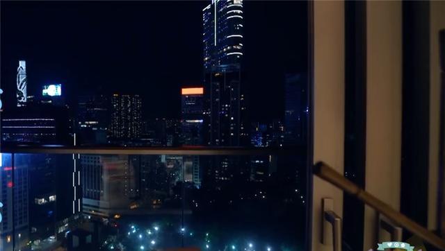 佘诗曼豪宅可俯瞰大半个香港，卫生间像酒店，不愧是学酒店管理的