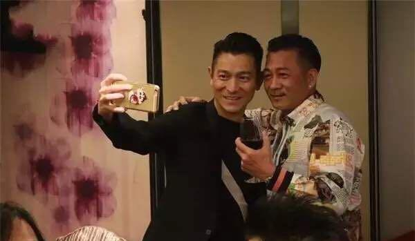 他是《无间道》里的小人物,却是香港著名动作指导,扬名国际|中华英雄|林迪安|香港电影|李小龙|刘德华_新浪娱乐_新浪新闻