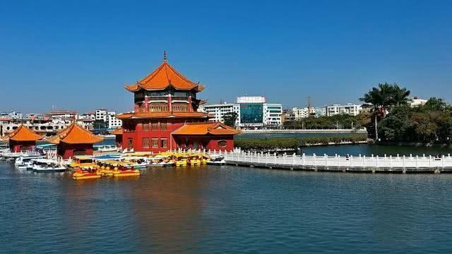 中国最凉快的3座城市，堪称消夏避暑胜地，夏天也不用开空调