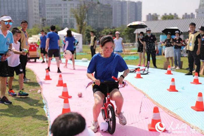 天府绿道变体育赛道 成都举办首届熊猫运动会