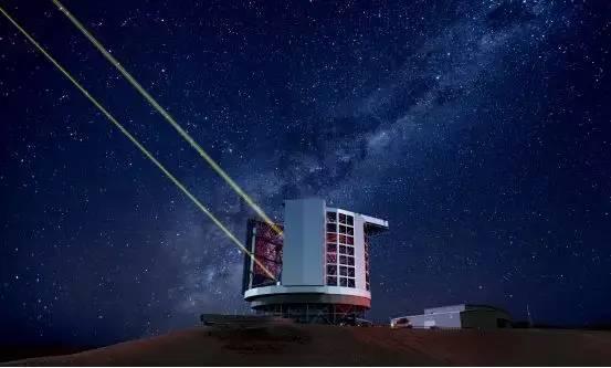 最新改进的激光器，将有助于大型光学望远镜，收集更准确的数据！