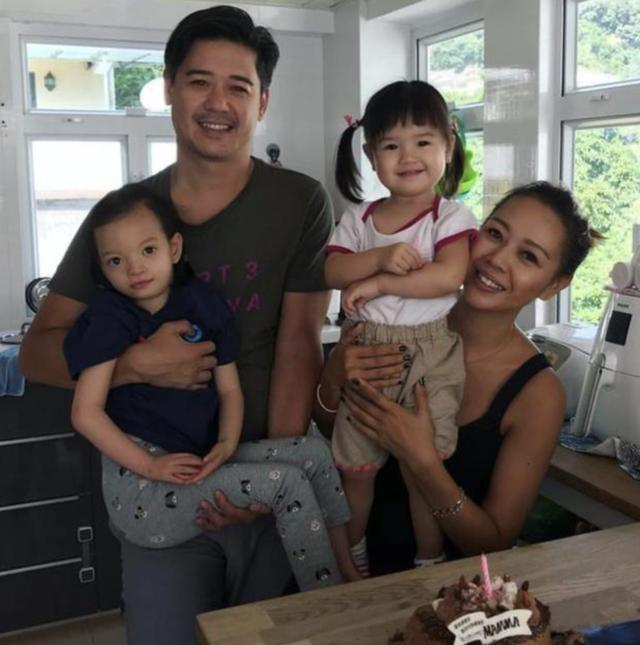 43岁钟丽淇结婚十年与丈夫患难见真情，9岁女儿会走路夫妻感欣慰