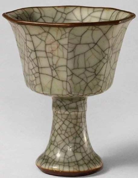 内蒙元代窖藏出土了一个高足杯，这件文物，竟比元青花还要珍贵