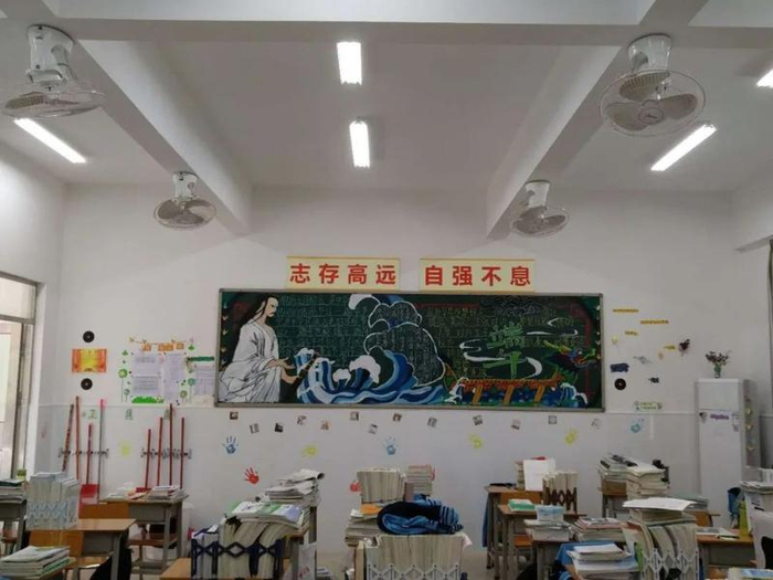 惠阳区第五中学及附属小学开展“最美教室”“最美宿舍”评选活动