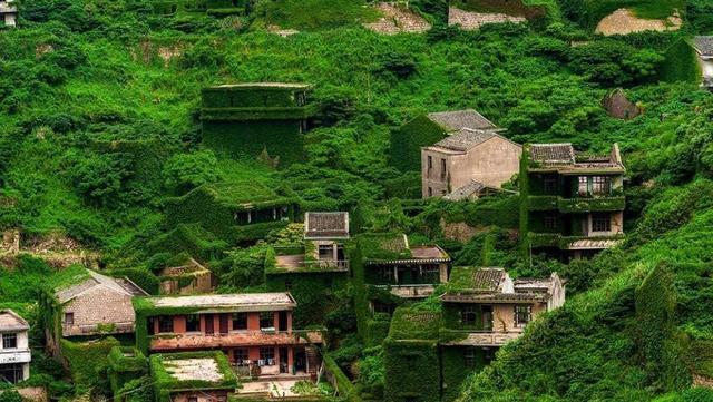探访中国原始村落，现实版的绿野仙踪，如今已被遗弃被称“鬼村”