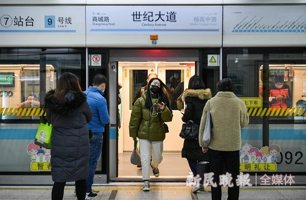 图说：上海地铁 新民晚报记者 陈梦泽摄