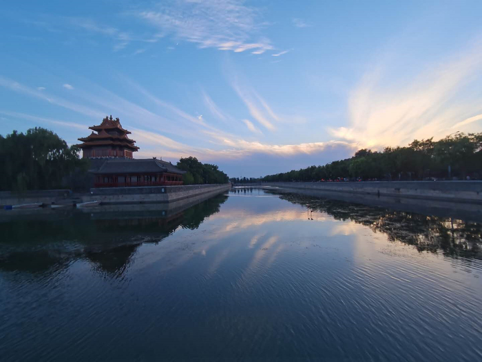 图为故宫角楼。