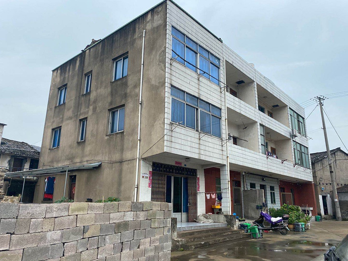  许某某弟弟的住宅