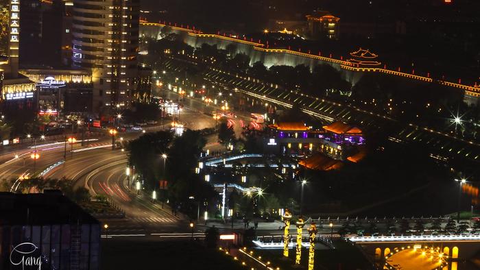 西安变网红不是偶然，如果你看过了西安的夜景，就会理解原因