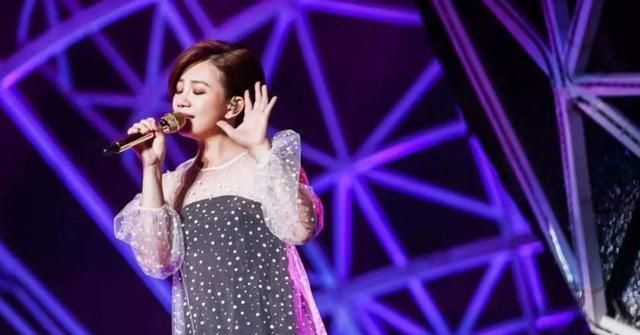 《勇气》梁静茹:九年婚姻疑似遭小三插足,为了孩子做起表面夫妻