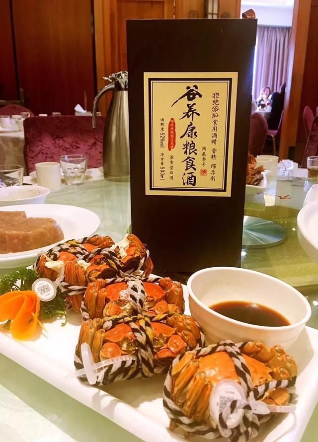 许多人都会忽视的敬酒礼仪,你做对了吗?|_新浪新闻