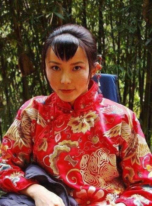 李钰因演“方瑜”走红,33岁因癌离世,前男友汪雨照顾其家人多年