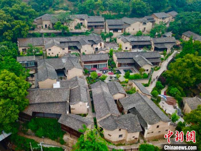 黄泥房改造的民宿村——莲都区下南山。莲都宣传部提供