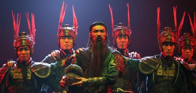 忠义二字,团结了中华儿女;春秋一书,代表着民族精神