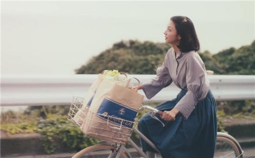 日本都市传说歪头姐:脸色惨白颈部扭曲,难道它不是传闻?