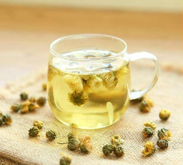 枸杞菊花茶的正确泡法,有什么功效与作用及禁忌呢