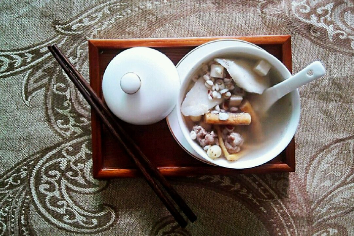 这汤连古代皇帝都喝，做法简单，汤汁营养高|龙骨|淮山|芡实