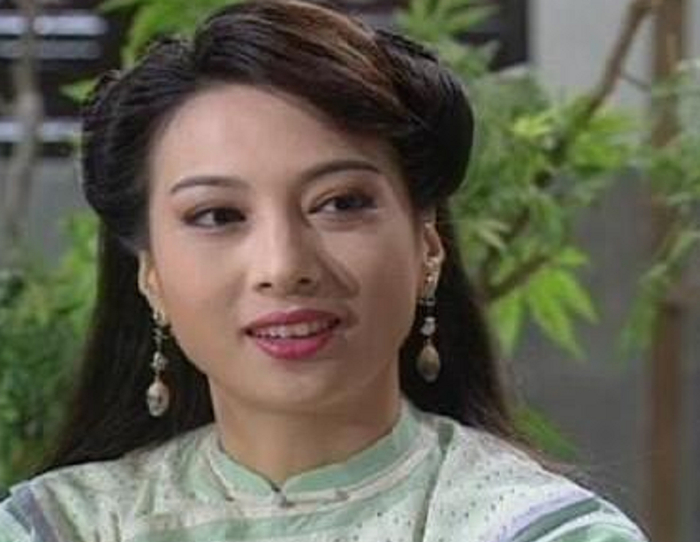 《家有仙妻》林以真近照曝光,54岁冻龄有方,嫁富豪老公后息影_新浪新闻