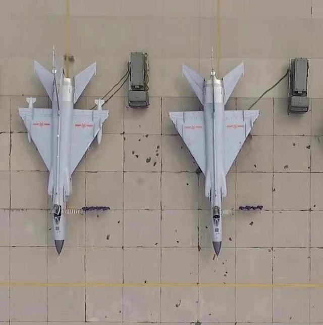 歼8原来也这么漂亮,二代半老爷飞机,在隐身空战时代还有用吗?|空战|超音速|歼8II|战斗机|飞机_新浪新闻
