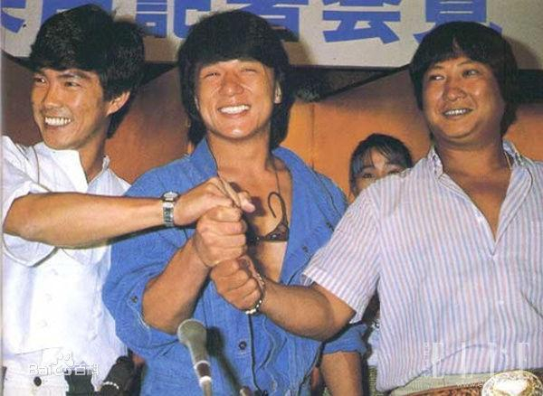 功夫巨星元彪:功夫赛过洪金宝胜过成龙,为何在当红时选择隐退?