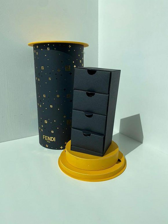 图片来源：carousell