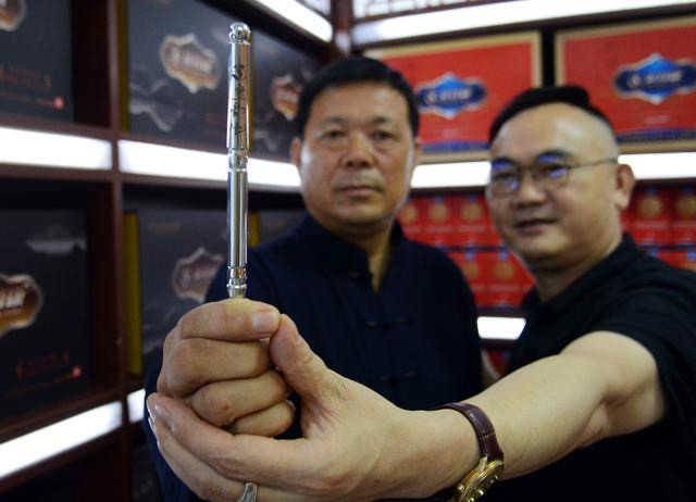 弘扬中医国粹 湖湘中医世家免费开展拨筋疗法讲坛