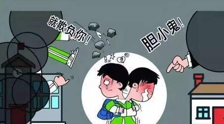 30多名女学生街头打群架,场面混乱两名校长免职,校园暴力何时了