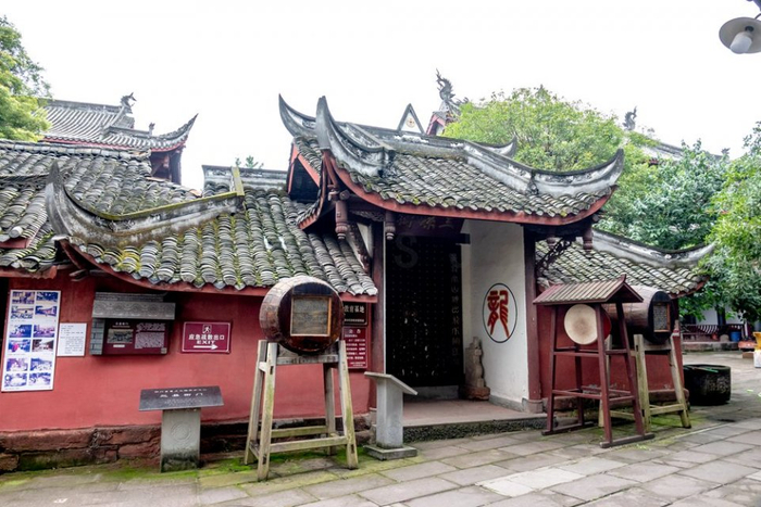 衙门口朝北开,管理三个县民事、水政和匪患,坐标成都黄龙溪古镇