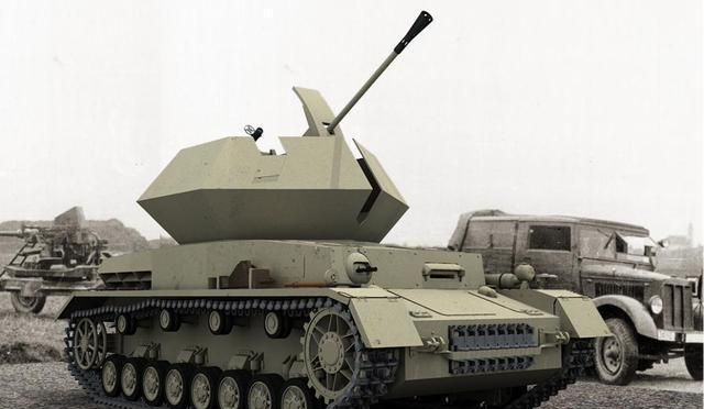 率先变成防空战车的四号坦克"家具车"四号坦克是以步兵坦克身份诞生的