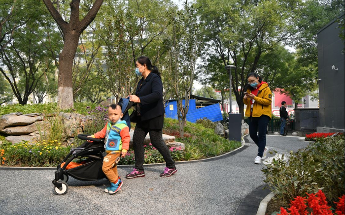 北新桥街心花园已经落成。新京报记者 吴江 摄