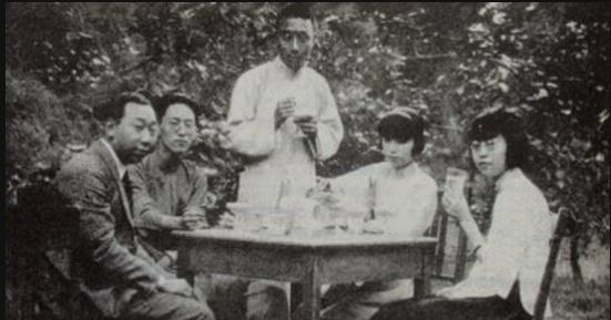张爱玲母亲：女人一定要有钱才会幸福吗
