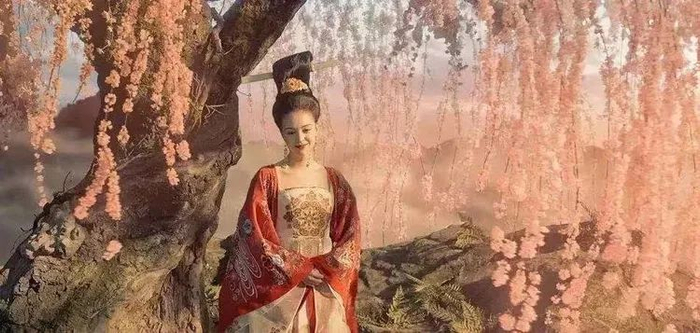 ▲ 传说杨贵妃爱用香，以香入浴、以香膏敷面养颜，玉体含香。