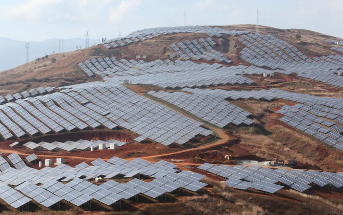 洱源大佛山光伏电站 杨峥 摄