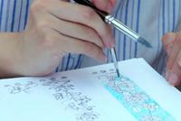“90后”海归硕士自创汉服品牌:“与子同袍,瑶之光华”