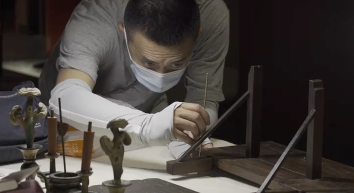 “丹宸永固——紫禁城建成六百年”布展中。图/故宫出版社