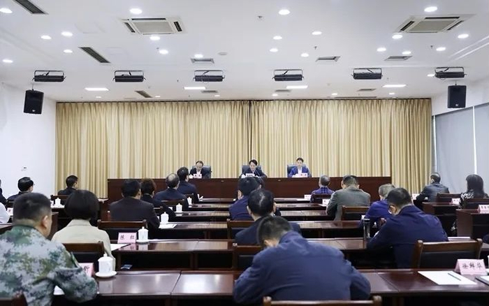 戴明此前担任重庆市发改委副主任。