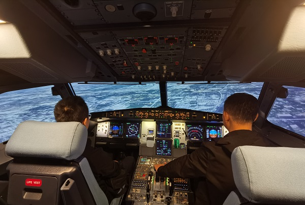 图说：飞行模拟机内部 来源/采访对象供图（下同）