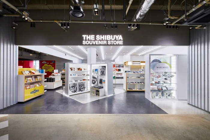 △ 吸引观光客的涩谷物产店 THE SHIBUYA SOUVENIR STORE。图片提供 | THE SHIBUYA SOUVENIR STORE