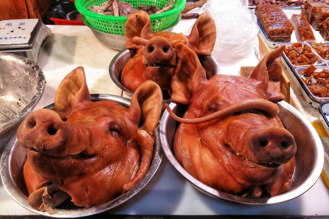 为何猪头肉不能经常吃?营养专家给出4个原因,看完赶快告诉家人