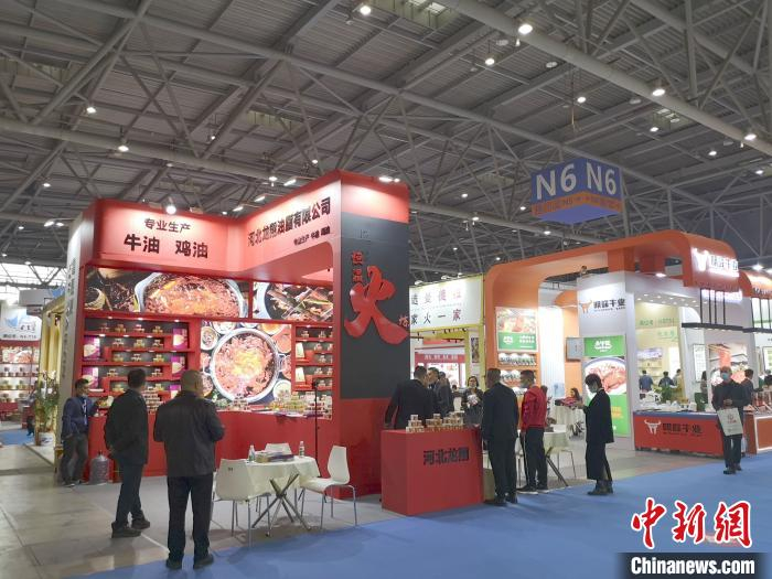 图为第十二届中国(重庆)火锅美食文化节现场。　刘贤 摄