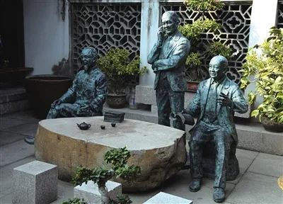 苏步青、谷超豪、姜立夫塑像。温州市委宣传部供图。