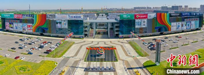 织里童装城 张栋 摄