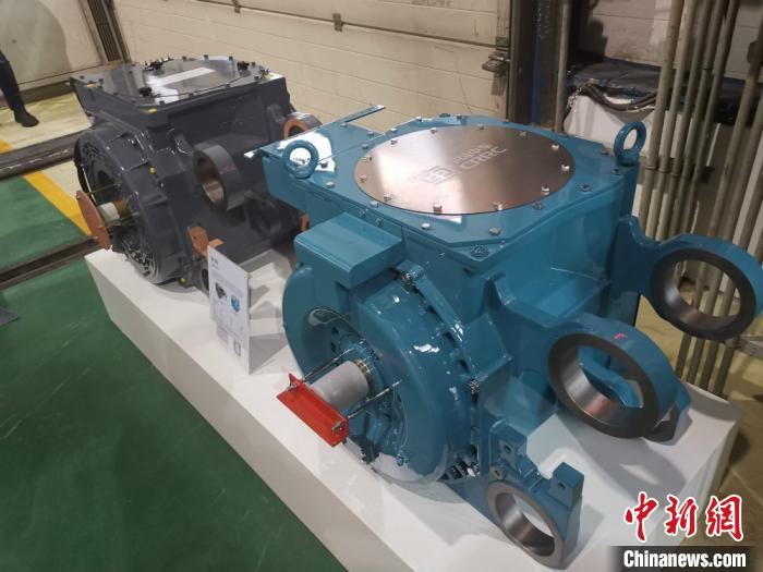 由中车株洲电机有限公司研制的TQ800永磁同步牵引电机。中车株洲电机有限公司供图