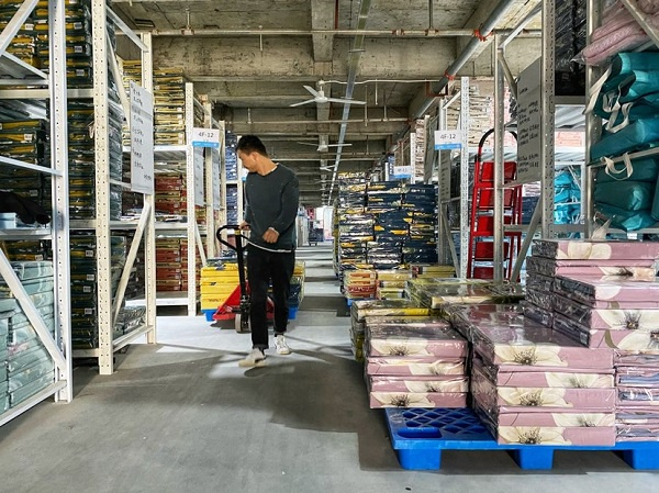 图说：南方生活整合产业带优势工厂、电商运营企业，持续为消费者提供性价比商品 