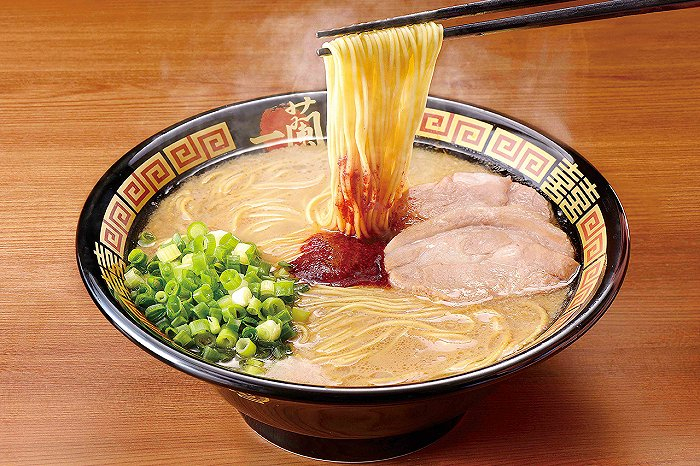 图片来源：HYPEBEAST