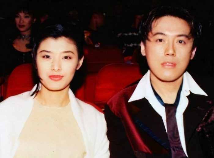 她曾为张宇写了150多首歌,相恋35年,他们才是真正神仙眷侣