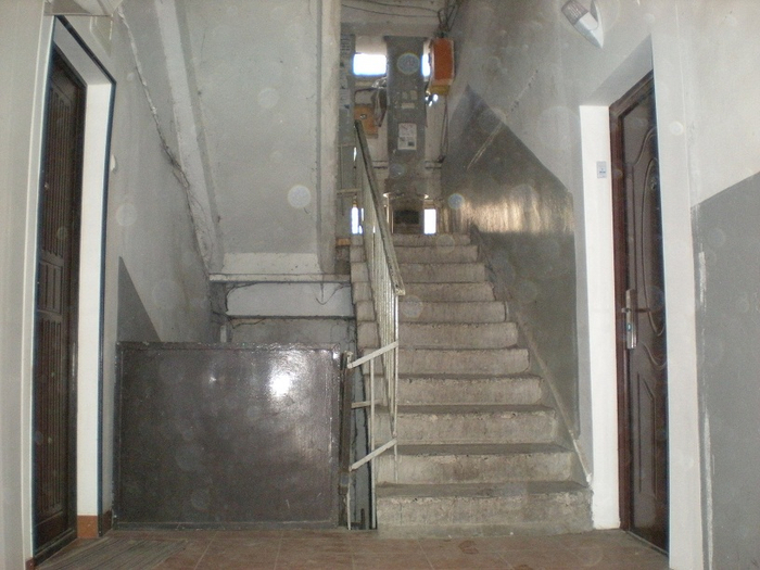 △俄罗斯的老公寓，还是熟悉的配方，熟悉的味道