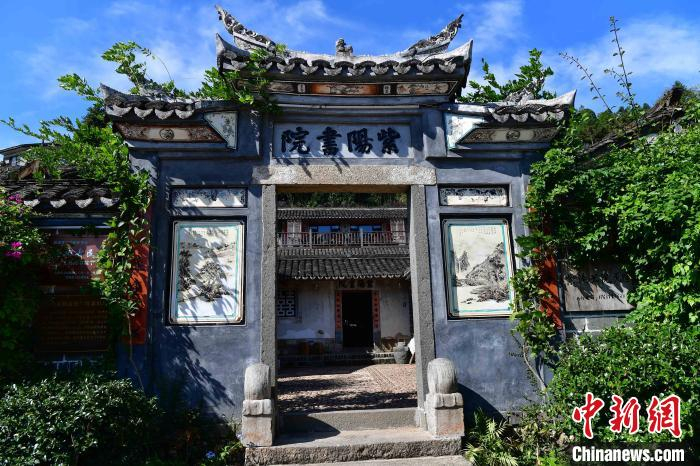 图为培田村中的古书院。　张斌 摄